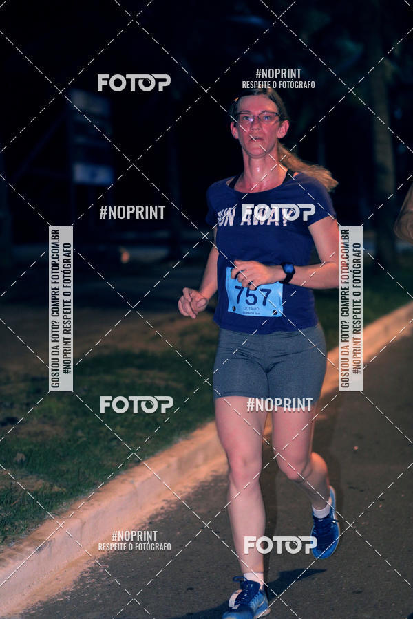 Buy your photos of the eventNight Run 5K 10K Praia Grande on Fotop