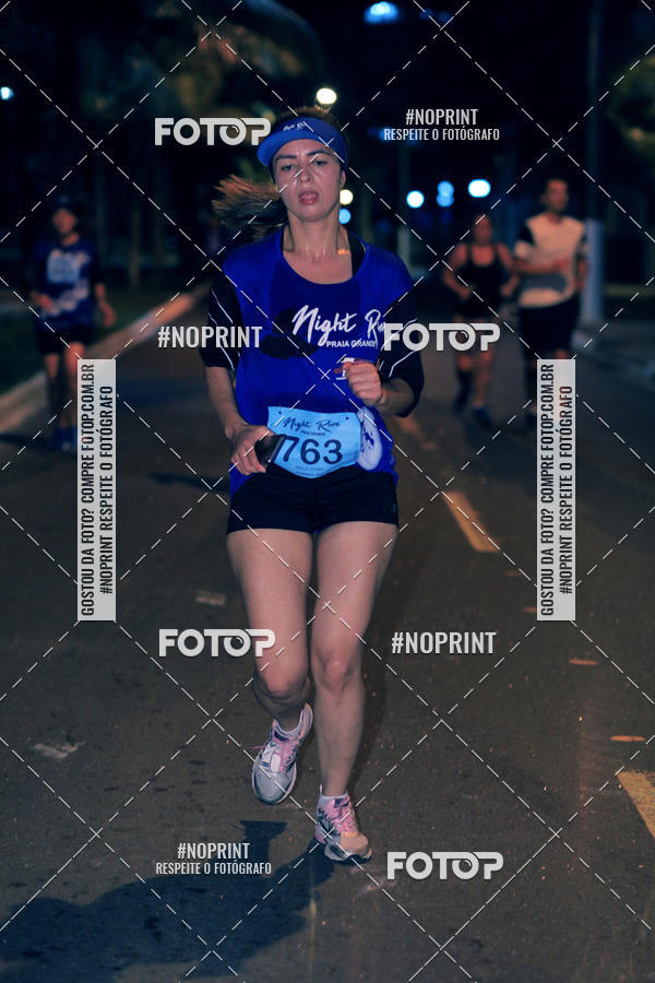 Buy your photos of the eventNight Run 5K 10K Praia Grande on Fotop