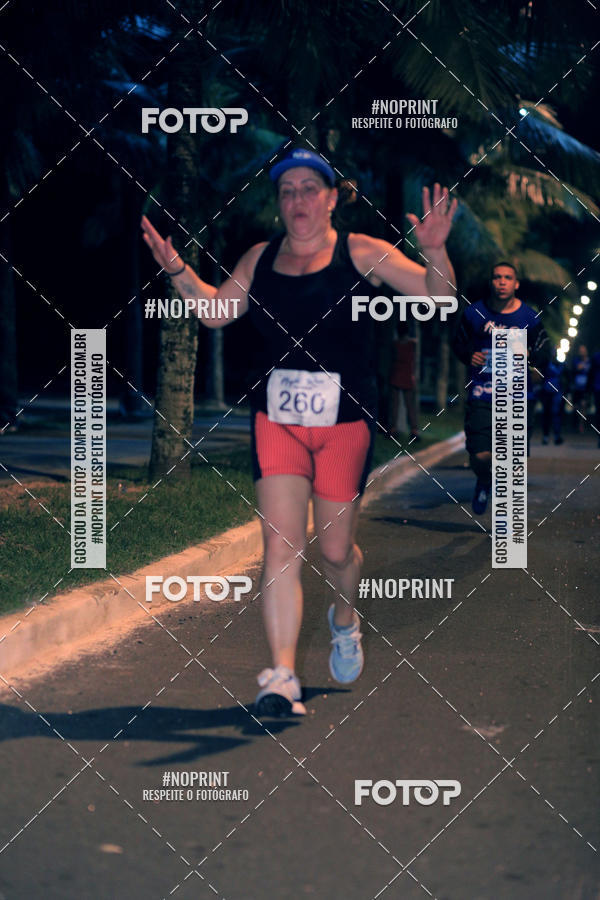 Buy your photos of the eventNight Run 5K 10K Praia Grande on Fotop