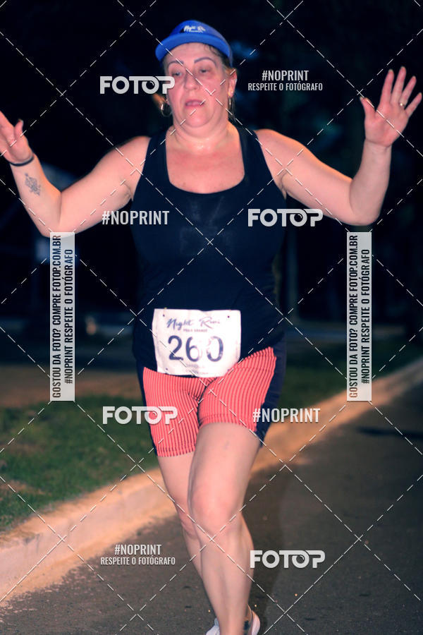 Buy your photos of the eventNight Run 5K 10K Praia Grande on Fotop