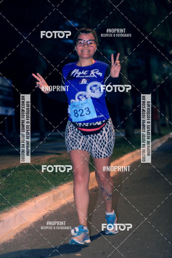 Buy your photos of the eventNight Run 5K 10K Praia Grande on Fotop