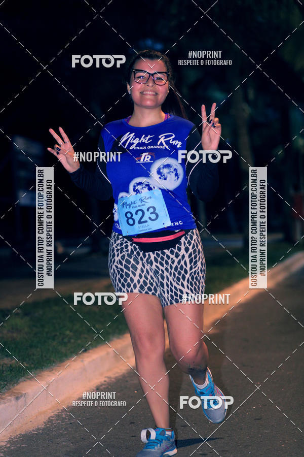 Buy your photos of the eventNight Run 5K 10K Praia Grande on Fotop
