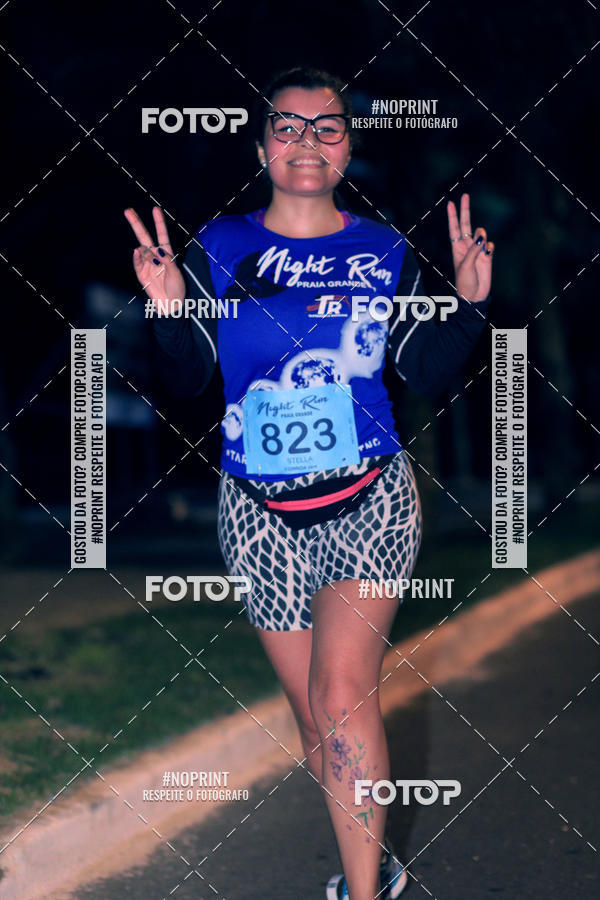 Buy your photos of the eventNight Run 5K 10K Praia Grande on Fotop