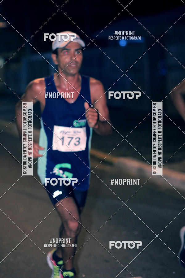 Buy your photos of the eventNight Run 5K 10K Praia Grande on Fotop