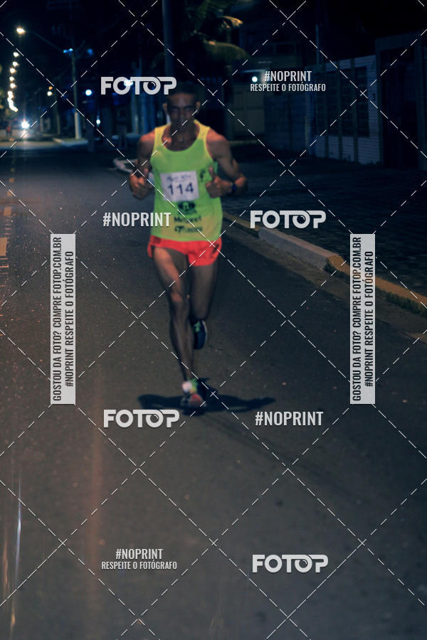Buy your photos of the eventNight Run 5K 10K Praia Grande on Fotop