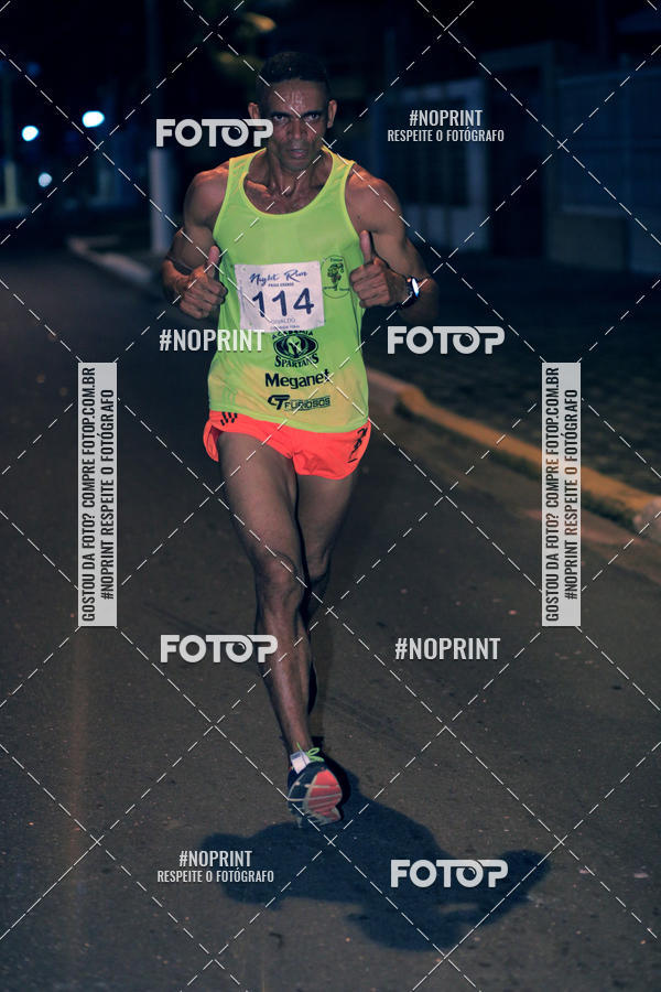 Buy your photos of the eventNight Run 5K 10K Praia Grande on Fotop