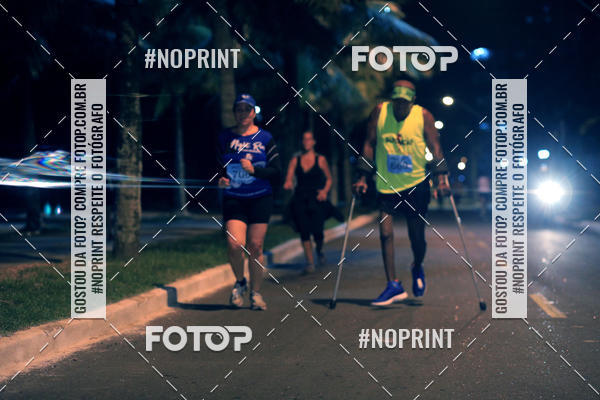 Buy your photos of the eventNight Run 5K 10K Praia Grande on Fotop