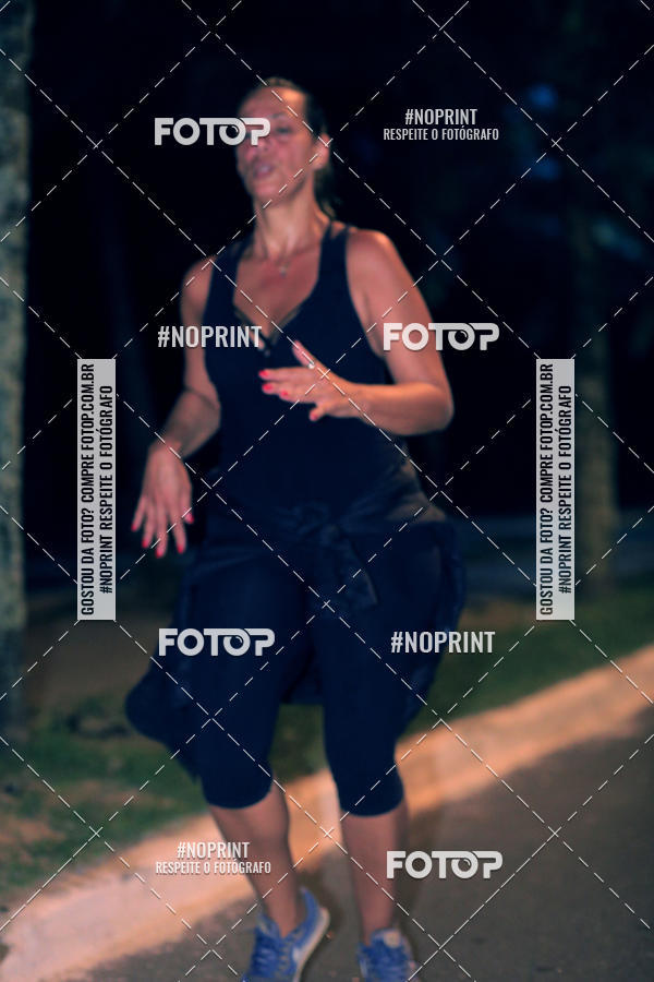 Buy your photos of the eventNight Run 5K 10K Praia Grande on Fotop