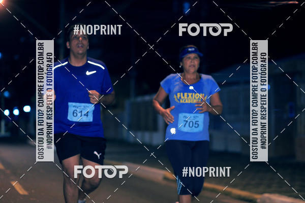 Buy your photos of the eventNight Run 5K 10K Praia Grande on Fotop