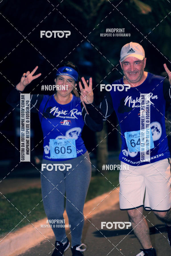Buy your photos of the eventNight Run 5K 10K Praia Grande on Fotop