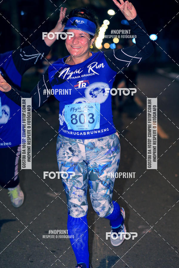 Buy your photos of the eventNight Run 5K 10K Praia Grande on Fotop
