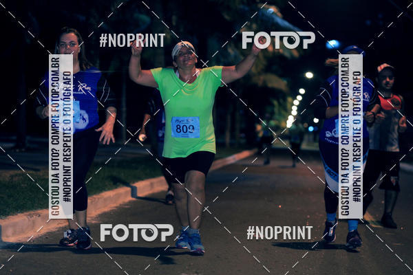 Buy your photos of the eventNight Run 5K 10K Praia Grande on Fotop