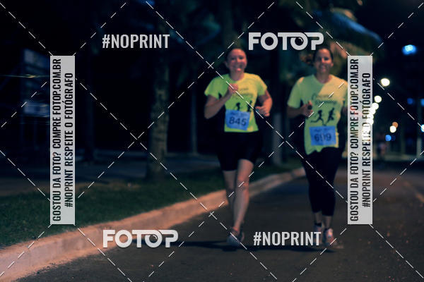 Buy your photos of the eventNight Run 5K 10K Praia Grande on Fotop
