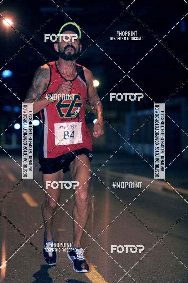 Buy your photos of the eventNight Run 5K 10K Praia Grande on Fotop