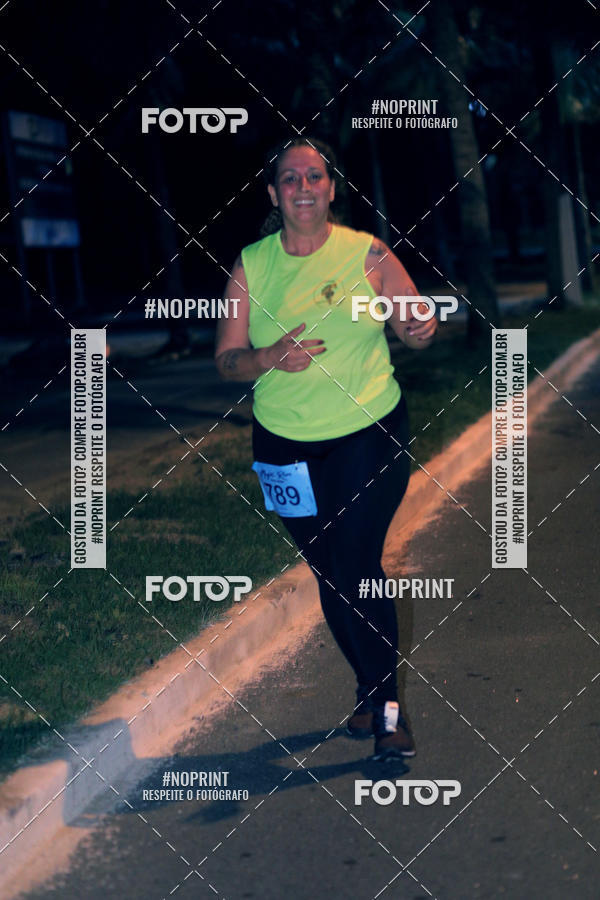 Buy your photos of the eventNight Run 5K 10K Praia Grande on Fotop
