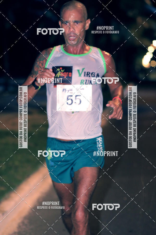 Buy your photos of the eventNight Run 5K 10K Praia Grande on Fotop