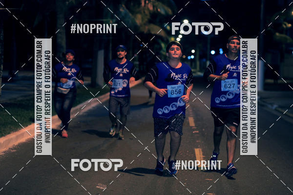 Buy your photos of the eventNight Run 5K 10K Praia Grande on Fotop