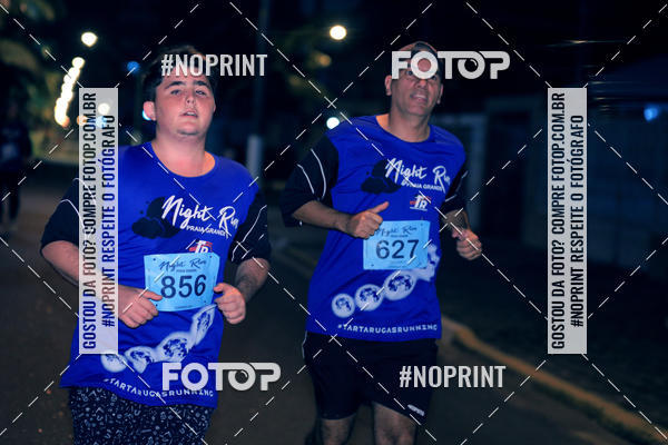 Buy your photos of the eventNight Run 5K 10K Praia Grande on Fotop