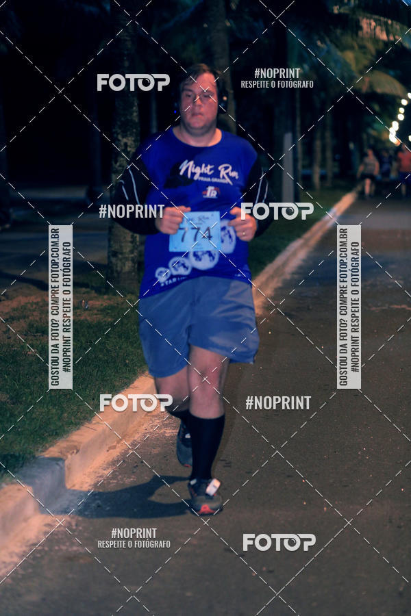 Buy your photos of the eventNight Run 5K 10K Praia Grande on Fotop