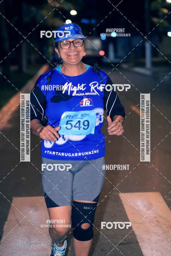 Buy your photos of the eventNight Run 5K 10K Praia Grande on Fotop