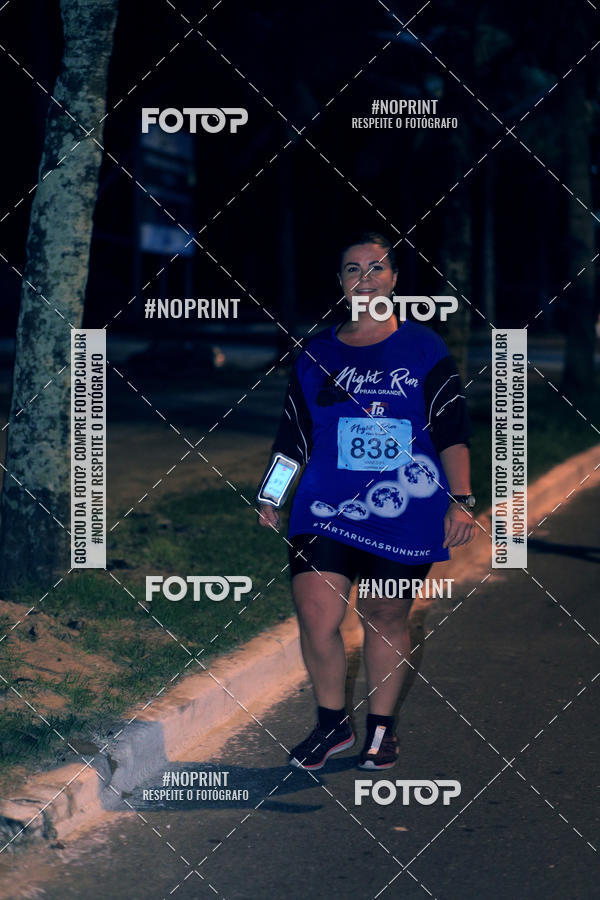 Buy your photos of the eventNight Run 5K 10K Praia Grande on Fotop