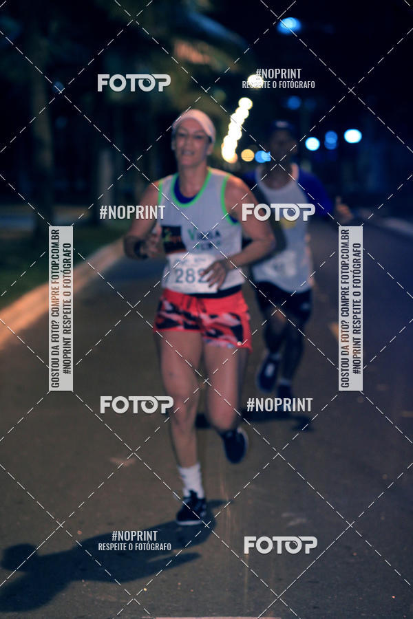 Buy your photos of the eventNight Run 5K 10K Praia Grande on Fotop