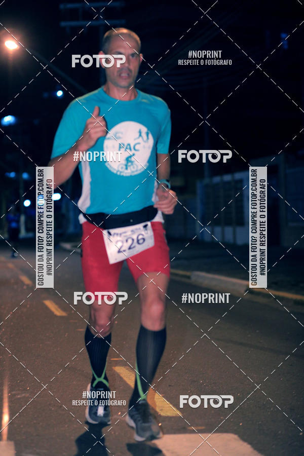 Buy your photos of the eventNight Run 5K 10K Praia Grande on Fotop