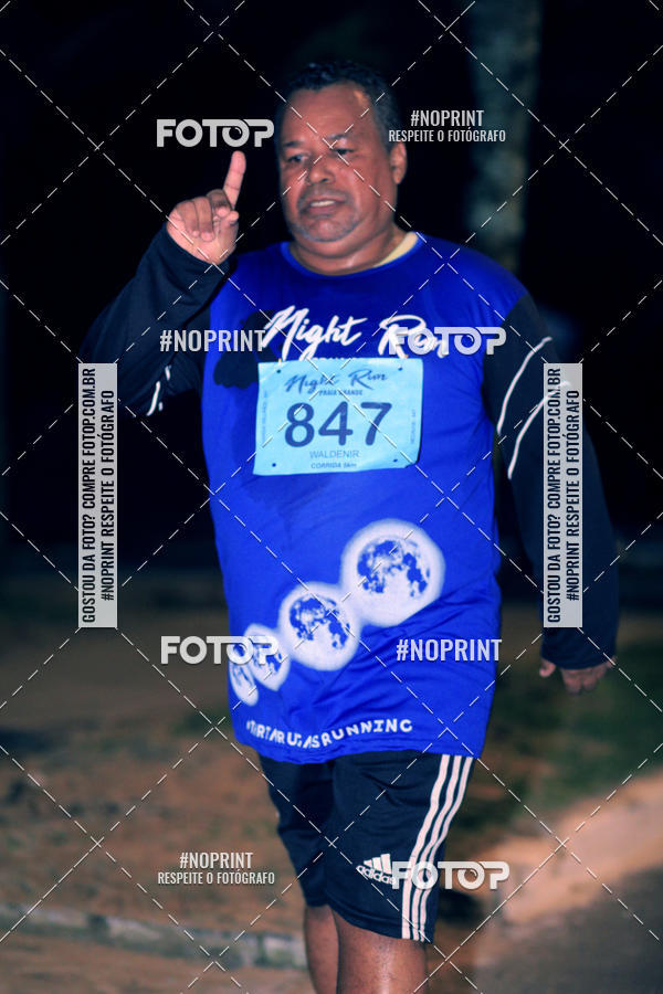 Buy your photos of the eventNight Run 5K 10K Praia Grande on Fotop