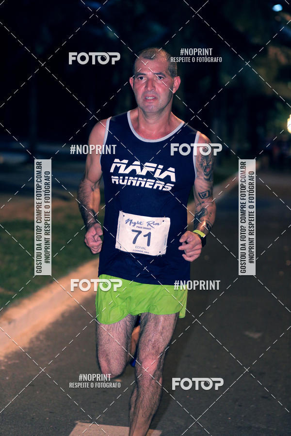 Buy your photos of the eventNight Run 5K 10K Praia Grande on Fotop