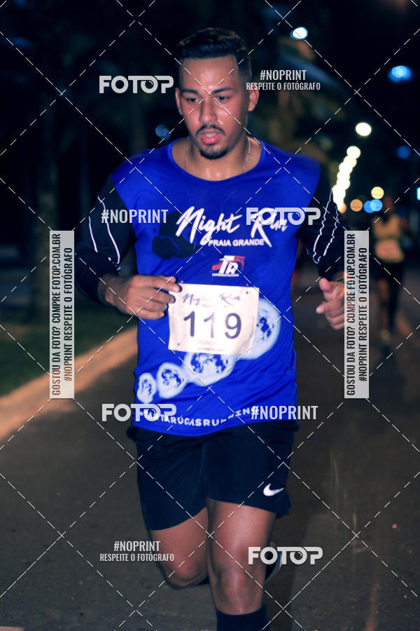 Buy your photos of the eventNight Run 5K 10K Praia Grande on Fotop