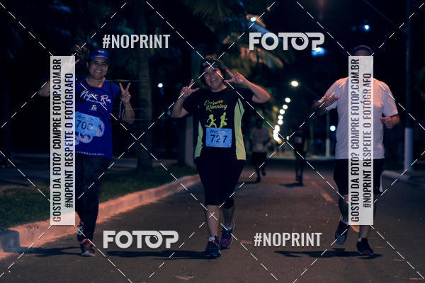 Buy your photos of the eventNight Run 5K 10K Praia Grande on Fotop