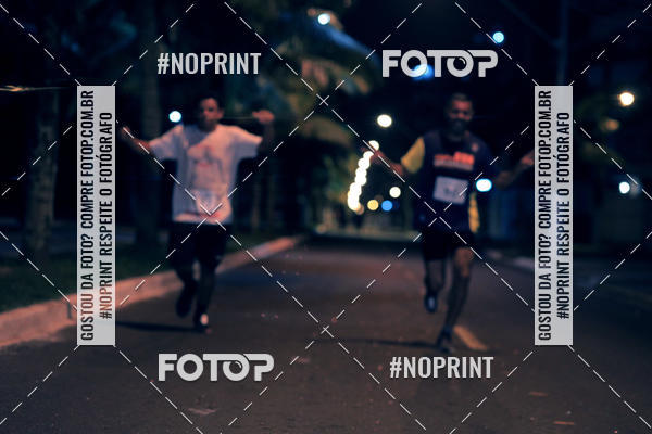 Buy your photos of the eventNight Run 5K 10K Praia Grande on Fotop