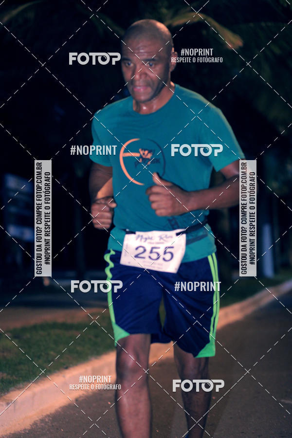 Buy your photos of the eventNight Run 5K 10K Praia Grande on Fotop