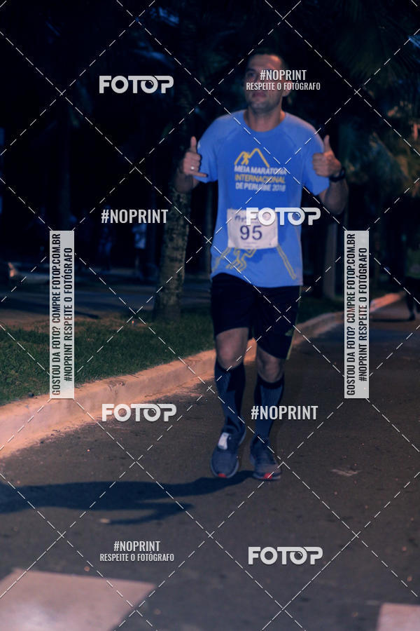 Buy your photos of the eventNight Run 5K 10K Praia Grande on Fotop