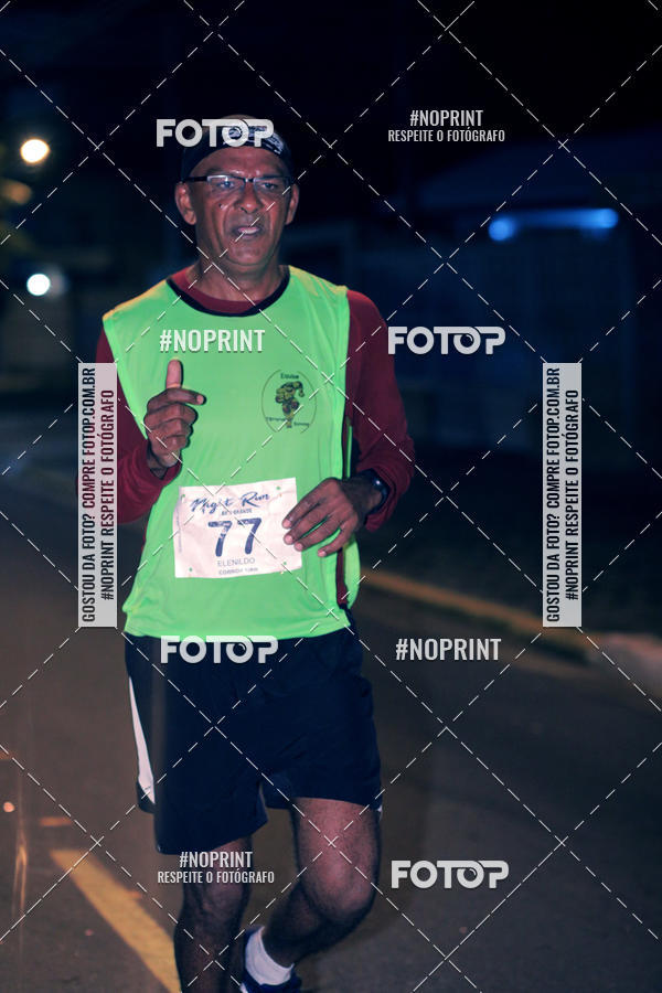 Buy your photos of the eventNight Run 5K 10K Praia Grande on Fotop