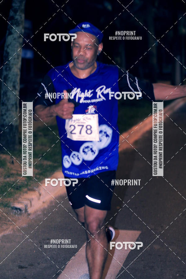 Buy your photos of the eventNight Run 5K 10K Praia Grande on Fotop