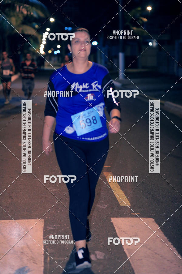 Buy your photos of the eventNight Run 5K 10K Praia Grande on Fotop