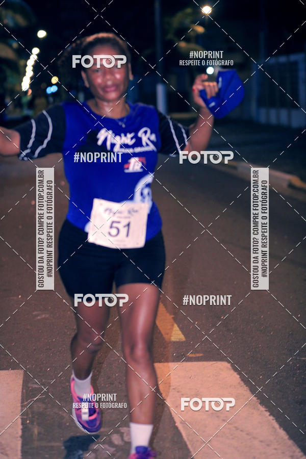 Buy your photos of the eventNight Run 5K 10K Praia Grande on Fotop