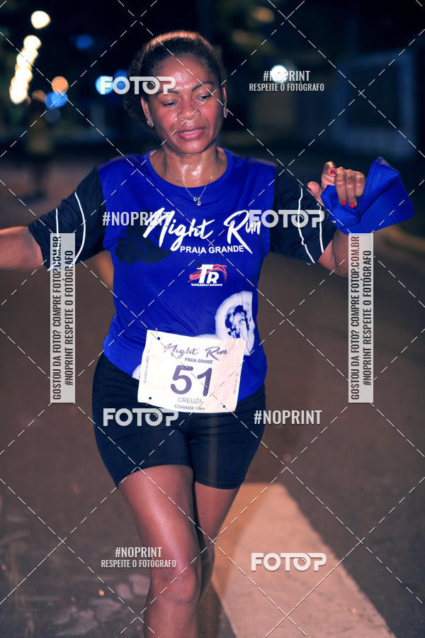 Buy your photos of the eventNight Run 5K 10K Praia Grande on Fotop
