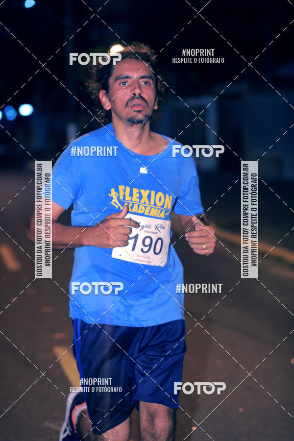 Buy your photos of the eventNight Run 5K 10K Praia Grande on Fotop