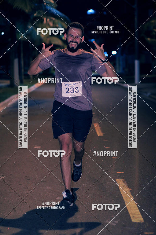 Buy your photos of the eventNight Run 5K 10K Praia Grande on Fotop