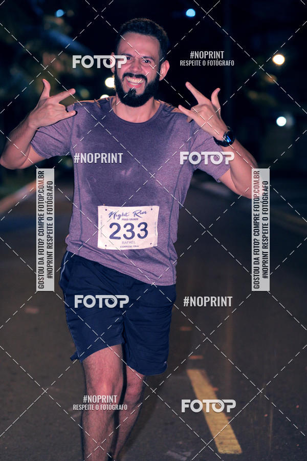 Buy your photos of the eventNight Run 5K 10K Praia Grande on Fotop