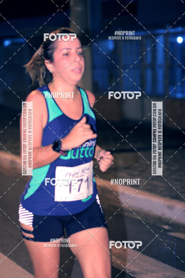 Buy your photos of the eventNight Run 5K 10K Praia Grande on Fotop