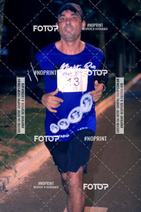 Buy your photos of the eventNight Run 5K 10K Praia Grande on Fotop