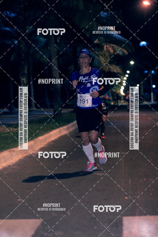 Buy your photos of the eventNight Run 5K 10K Praia Grande on Fotop