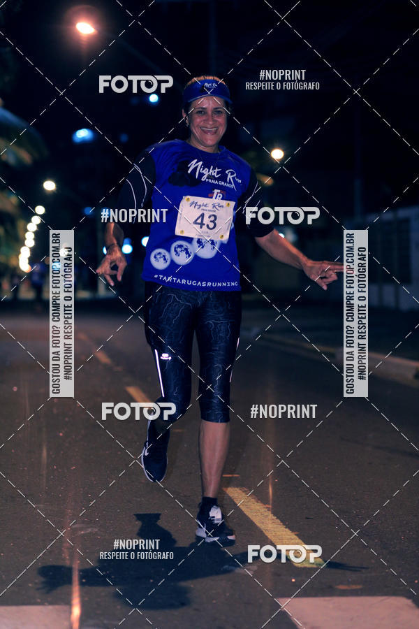 Buy your photos of the eventNight Run 5K 10K Praia Grande on Fotop
