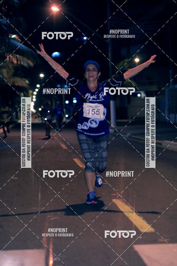Buy your photos of the eventNight Run 5K 10K Praia Grande on Fotop
