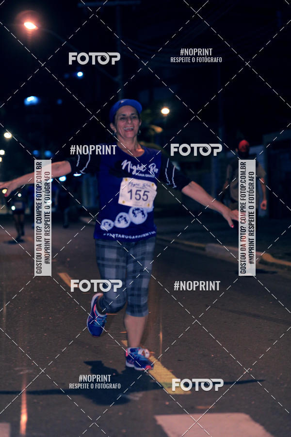 Buy your photos of the eventNight Run 5K 10K Praia Grande on Fotop