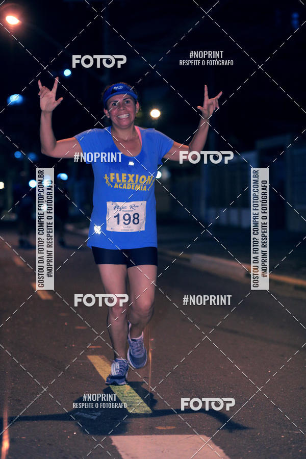 Buy your photos of the eventNight Run 5K 10K Praia Grande on Fotop