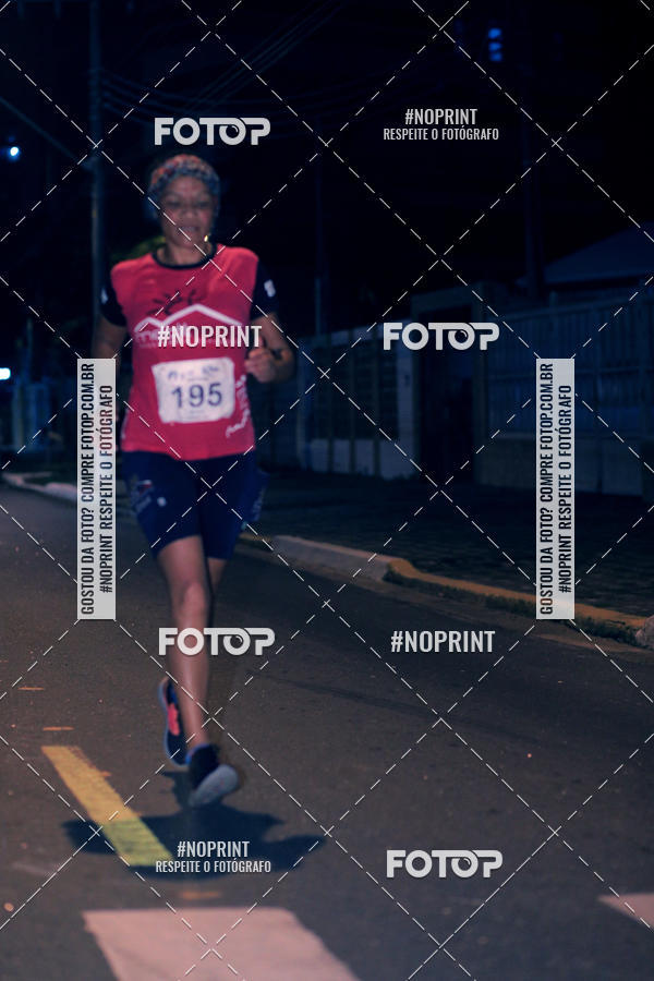 Buy your photos of the eventNight Run 5K 10K Praia Grande on Fotop